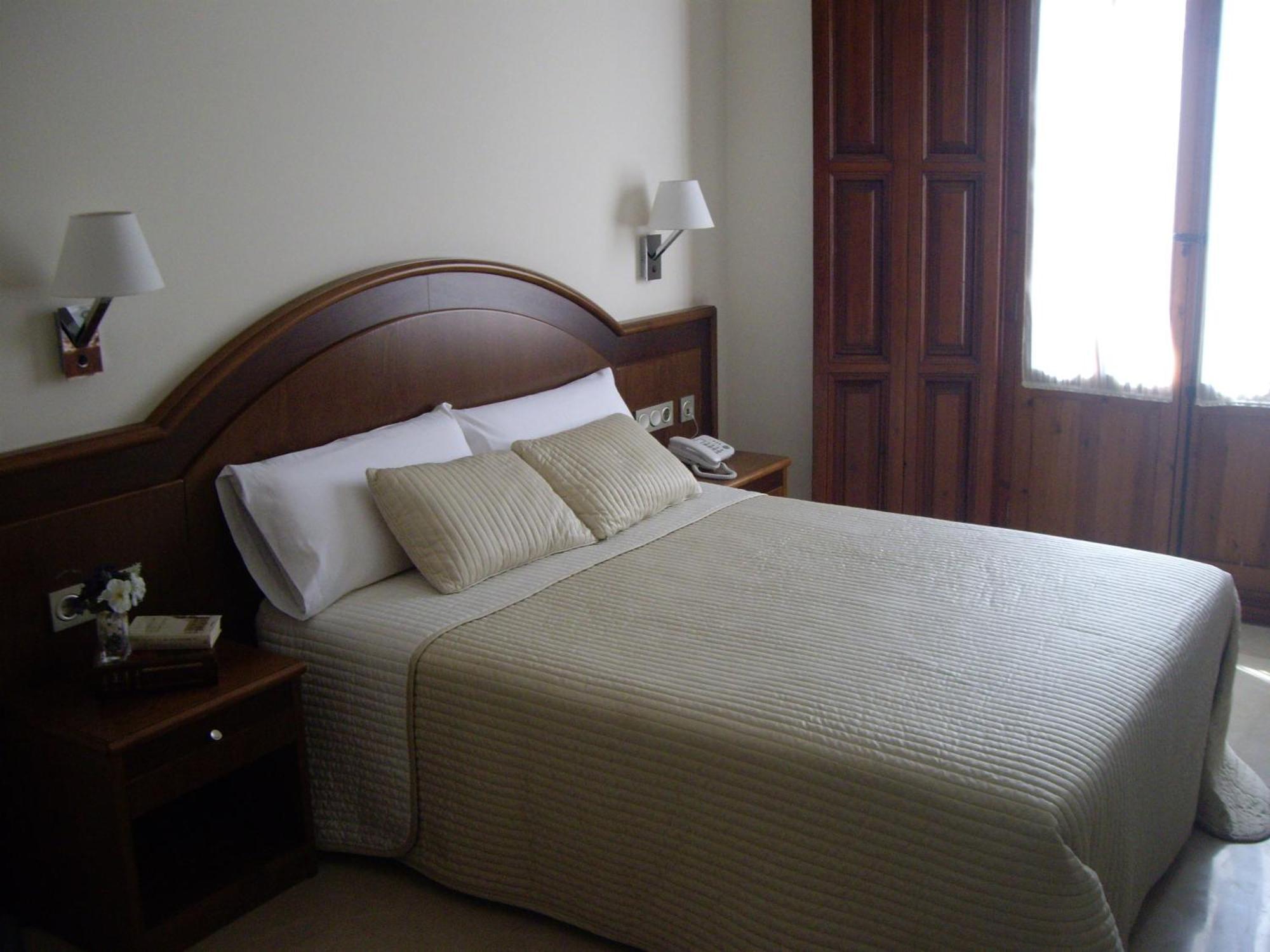 Hotel San Sebastian Hospederia Сиеза Екстериор снимка