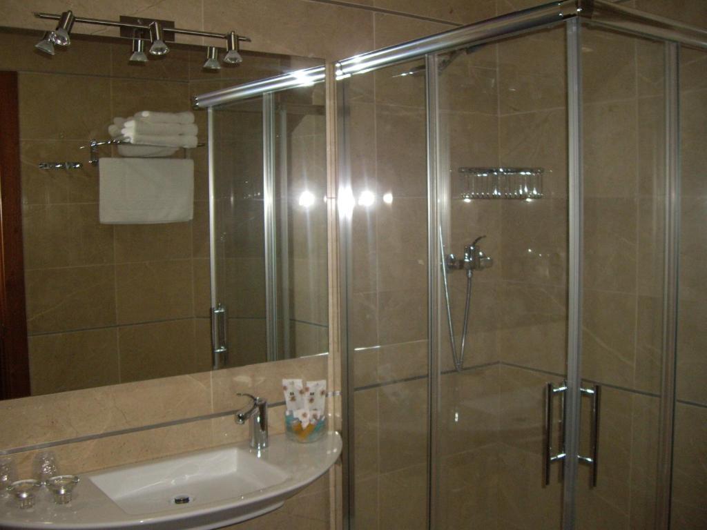 Hotel San Sebastian Hospederia Сиеза Стая снимка